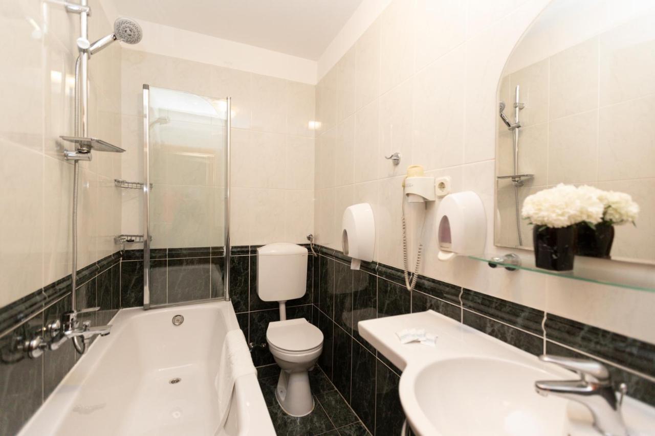 Hotel Bozikovina 3 Podstrana Ngoại thất bức ảnh